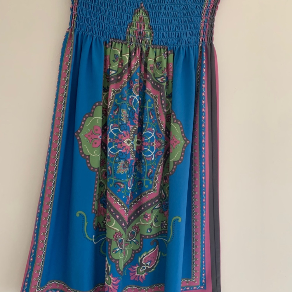 Sundress - Picture 2 of 4
